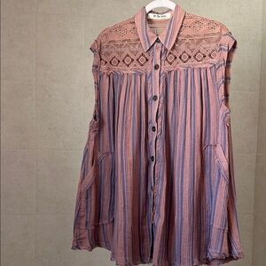 We The Free Mauve and Blue Textured Top